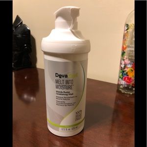 🚫SOLD🚫NEWDEVACURL Melt into Moisture Matcha